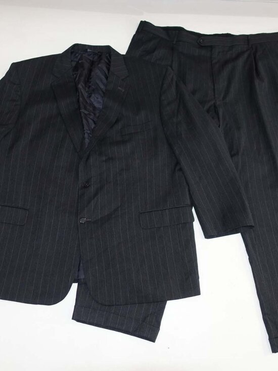 Jos. A. Bank Other - Jos. A. Bank Men's Pinstripe 2 Button Suit Size 50 Regular 46 x 30 Charcoal Gray